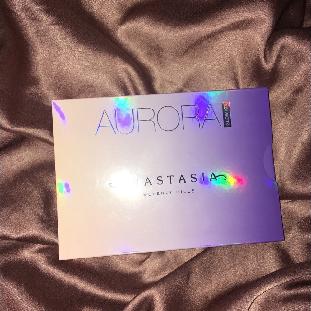 Anastasia Beverly Hills Aurora Glow Kit